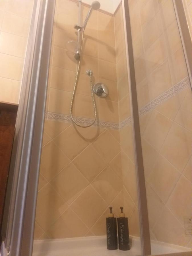 לינה וארוחת בוקר San Damiano dʼAsti Mosci'S Bed & Beer מראה חיצוני תמונה