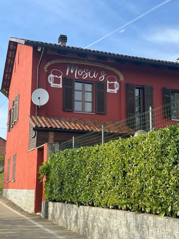 לינה וארוחת בוקר San Damiano dʼAsti Mosci'S Bed & Beer מראה חיצוני תמונה