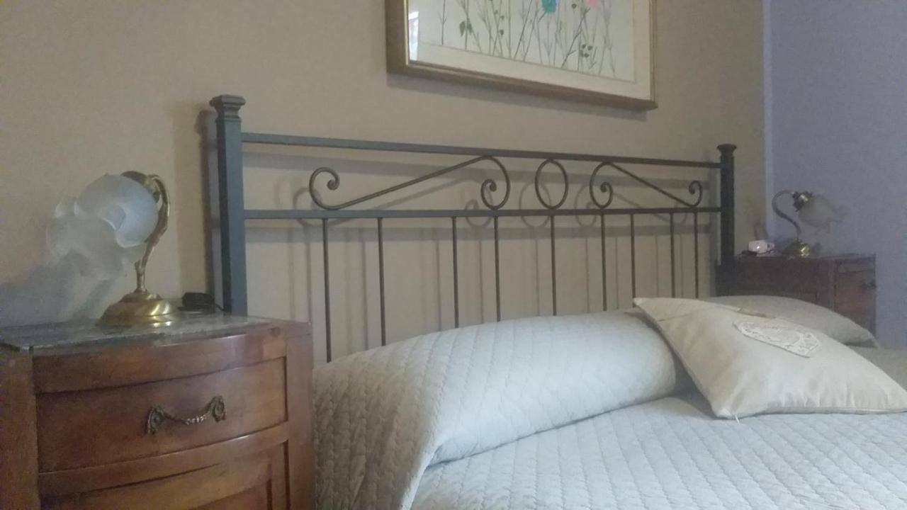 לינה וארוחת בוקר San Damiano dʼAsti Mosci'S Bed & Beer מראה חיצוני תמונה