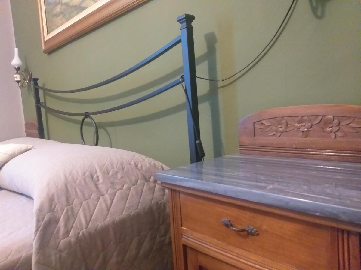 לינה וארוחת בוקר San Damiano dʼAsti Mosci'S Bed & Beer מראה חיצוני תמונה