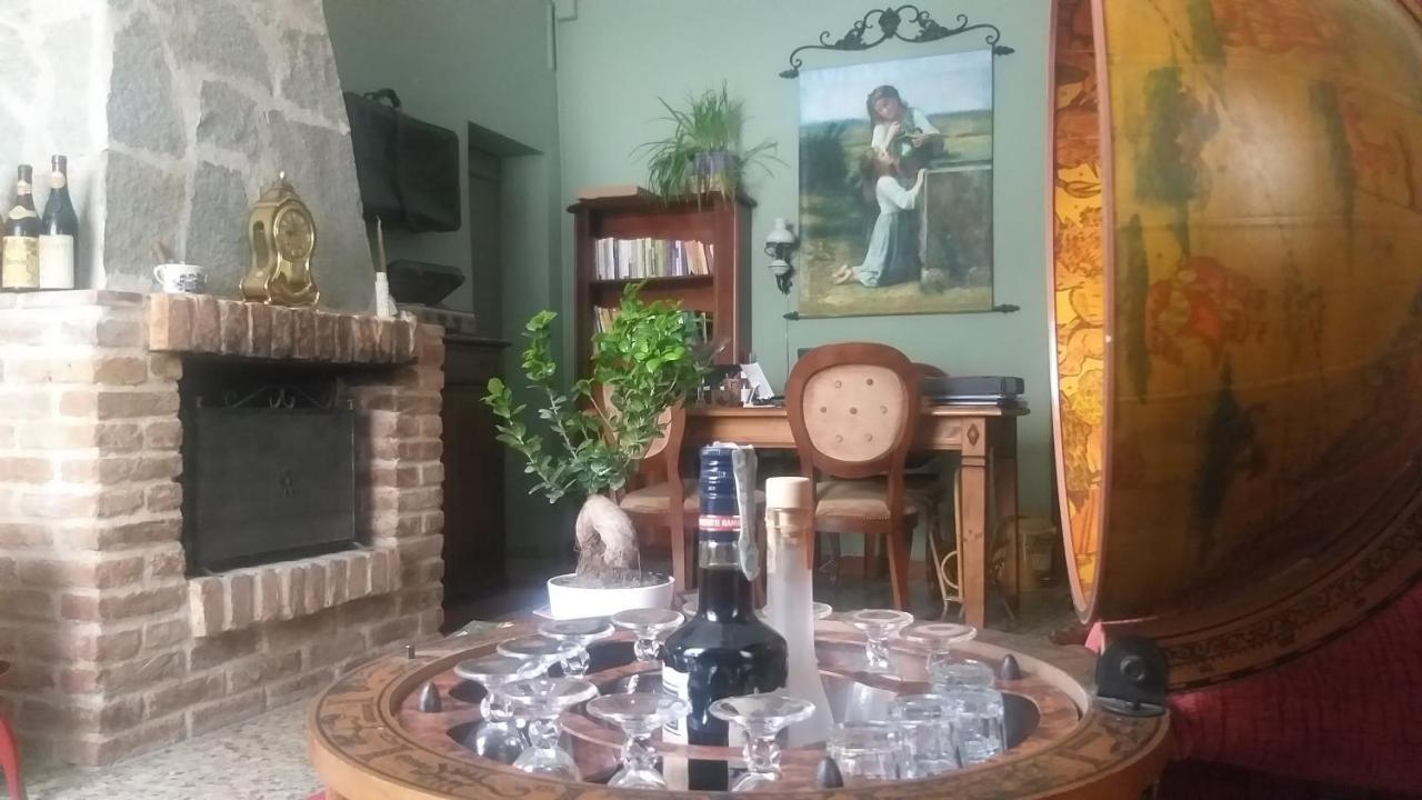 לינה וארוחת בוקר San Damiano dʼAsti Mosci'S Bed & Beer מראה חיצוני תמונה